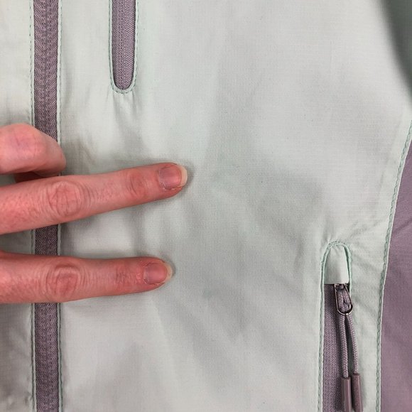 New Balance Women's Size Small Green Grey Lightweight Windbreaker Jacket - Picture 3 of 12